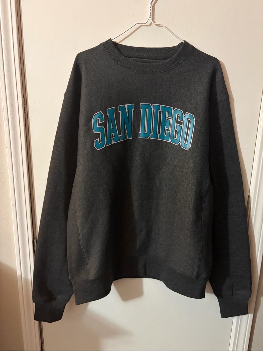 NWOT Women’s Blue 84 Large San Diego Crewneck Charcoal Tote16
